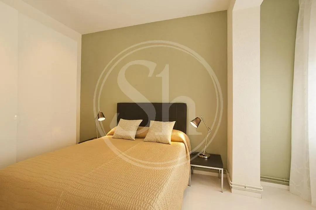 Borrell Apartment Barcelona 0*,  Spanien