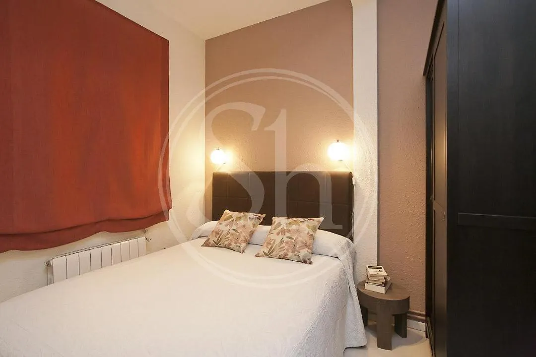 Borrell Apartment Barcelona 0*,