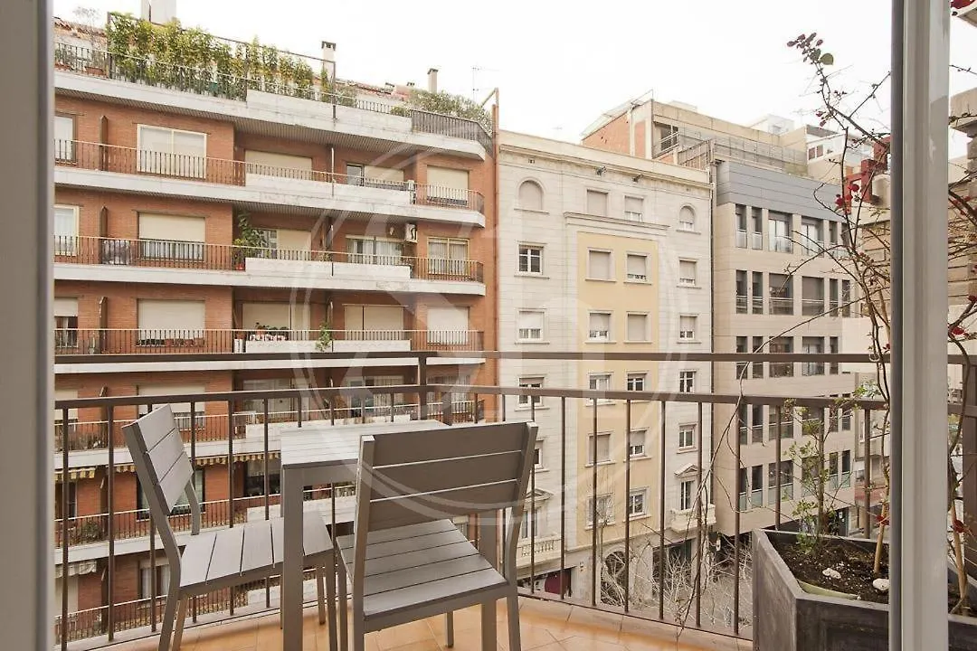 Borrell Apartment Barcelona